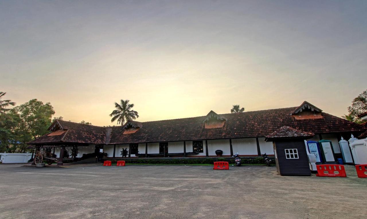 Treebo Premium Travancore Palace Cherthala Alappuzha Экстерьер фото